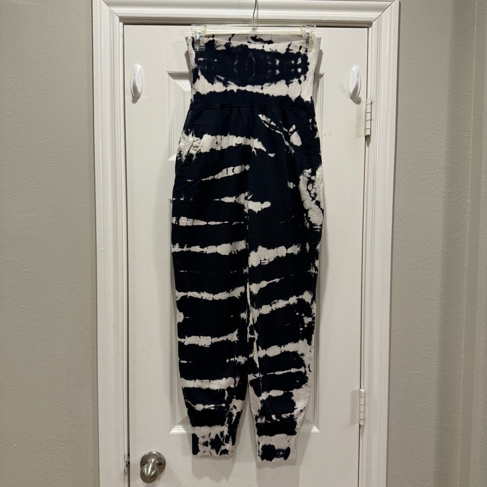 Young Fabulous & Broke Women’s L Navy Tie Dye Joggers Foldover Sweatpants Grunge